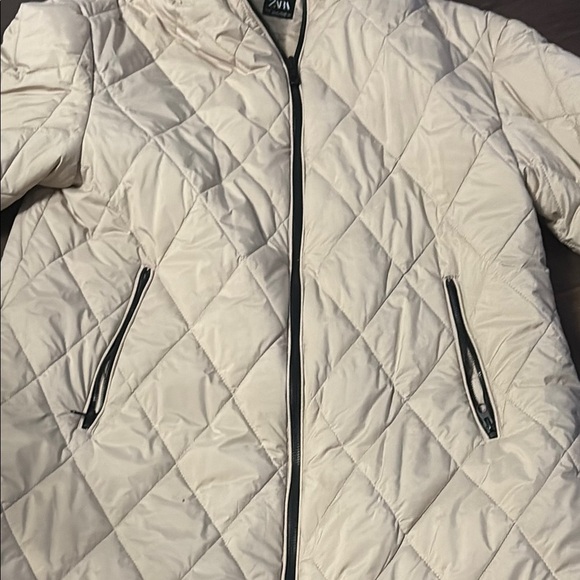 Zara Women's Quilted Hooded Puffer Jacket - Beige, size small - Picture 4 of 10
